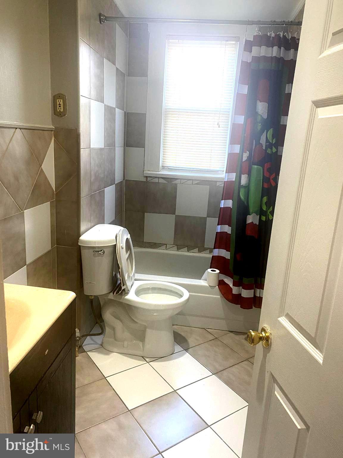2540 Aisquith Street Baltimore, MD 21218 - Photo 23 of 34