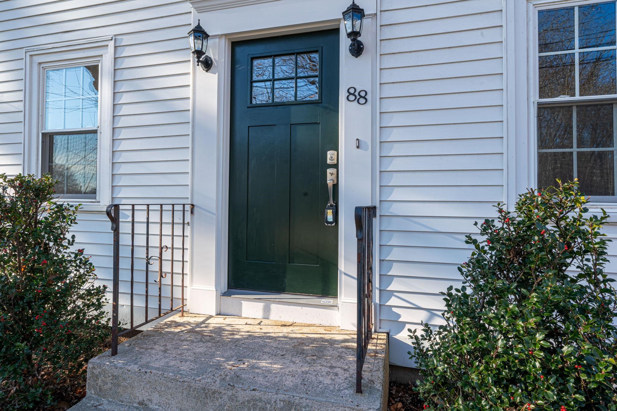88 Tory Road Manchester, NH 03104 - Photo 13 of 36