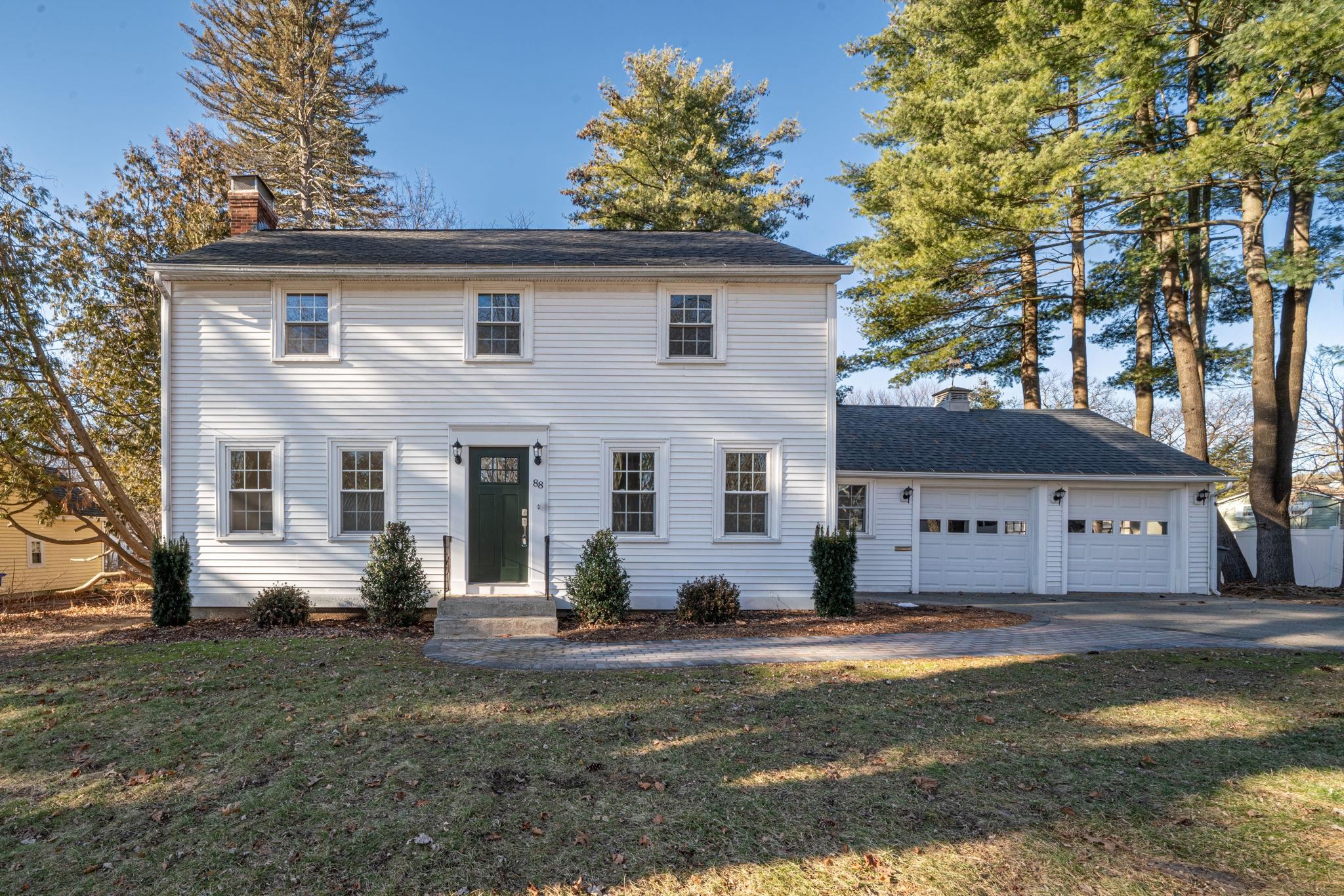 88 Tory Road Manchester, NH 03104 - Photo 2 of 36