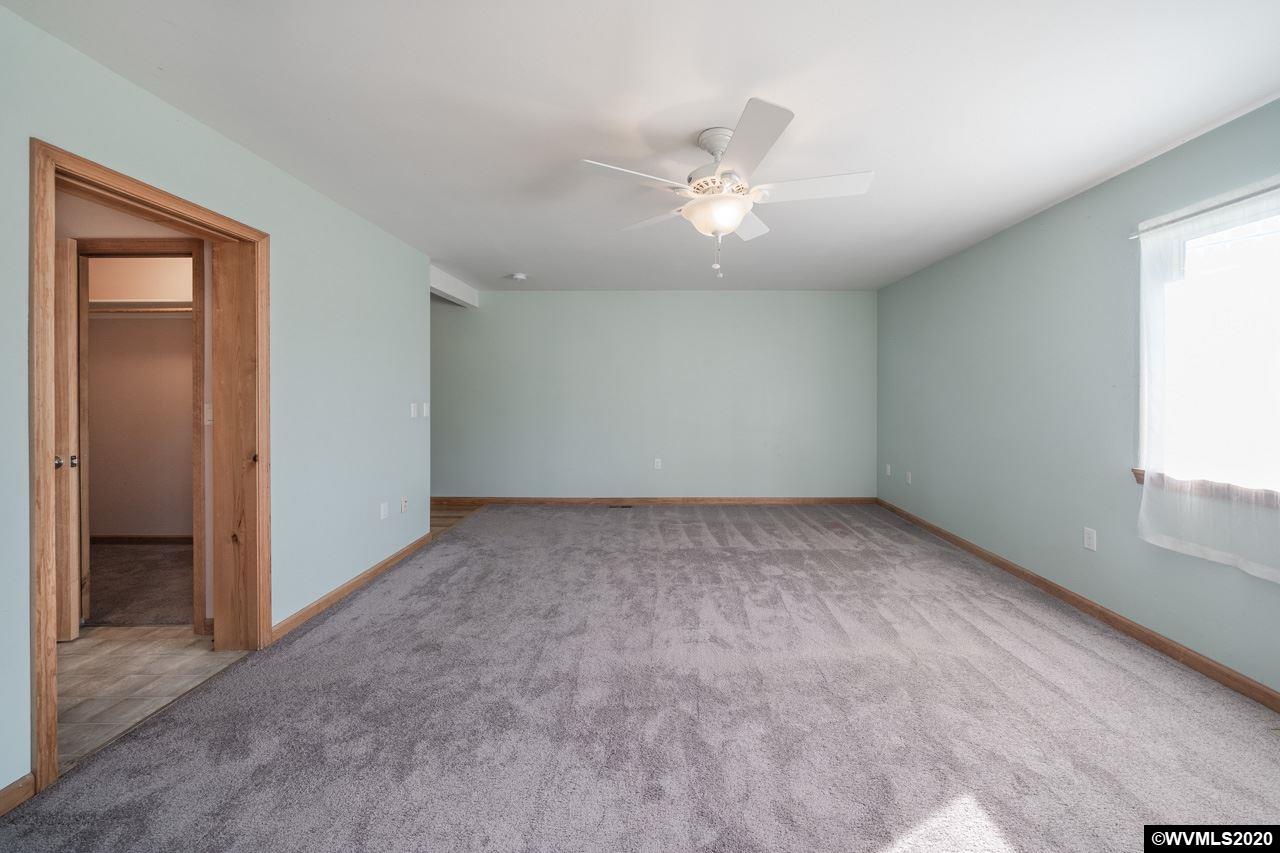 313 Northeast South Nebergall Loop Albany, OR 97321 - Photo 21 of 38