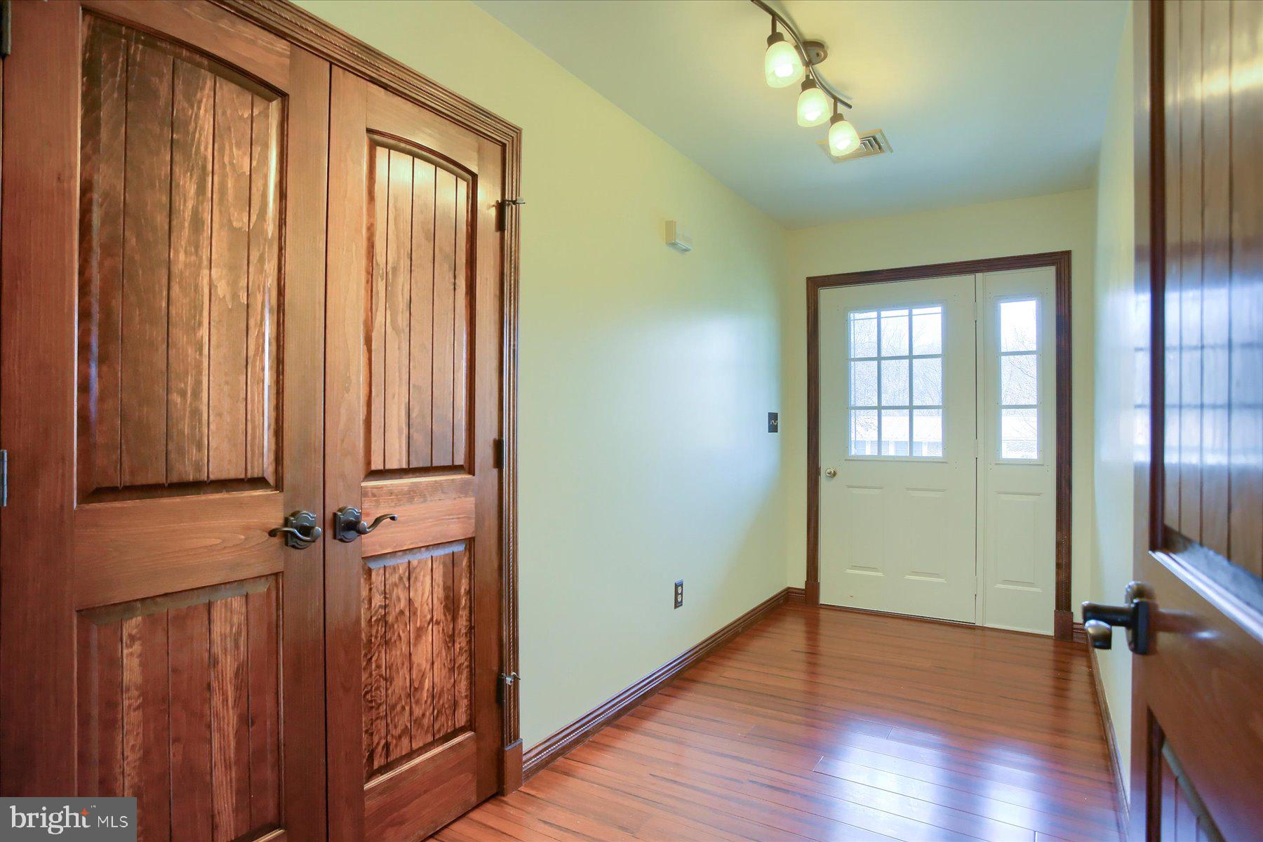 62 Tapeworm Road New Bloomfield, PA 17068 - Photo 5 of 40 Foyer