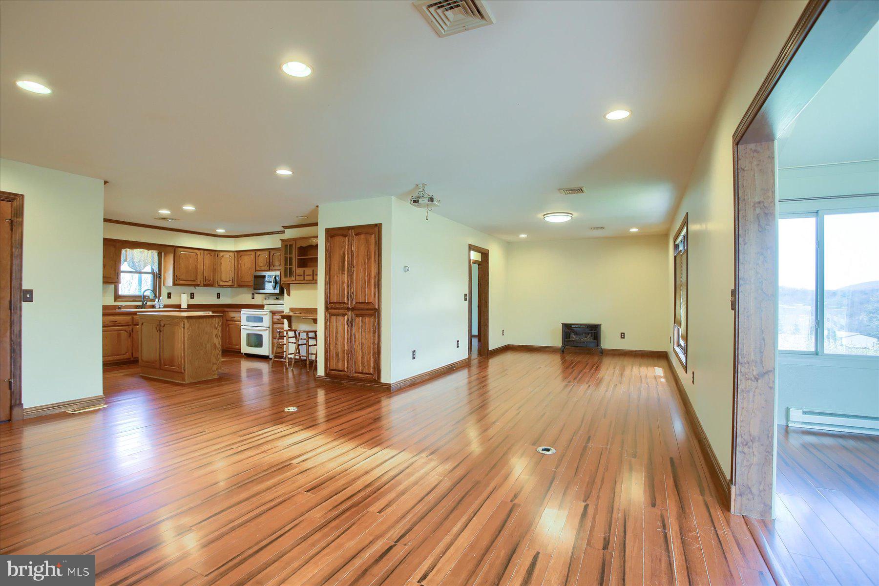 62 Tapeworm Road New Bloomfield, PA 17068 - Photo 8 of 40 Gallery Image 8