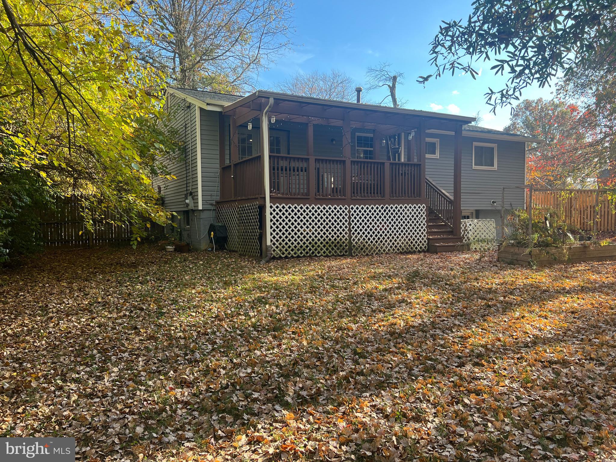 4518 Gage Road Alexandria, VA 22309 - Photo 31 of 42 a view of a house with a garden