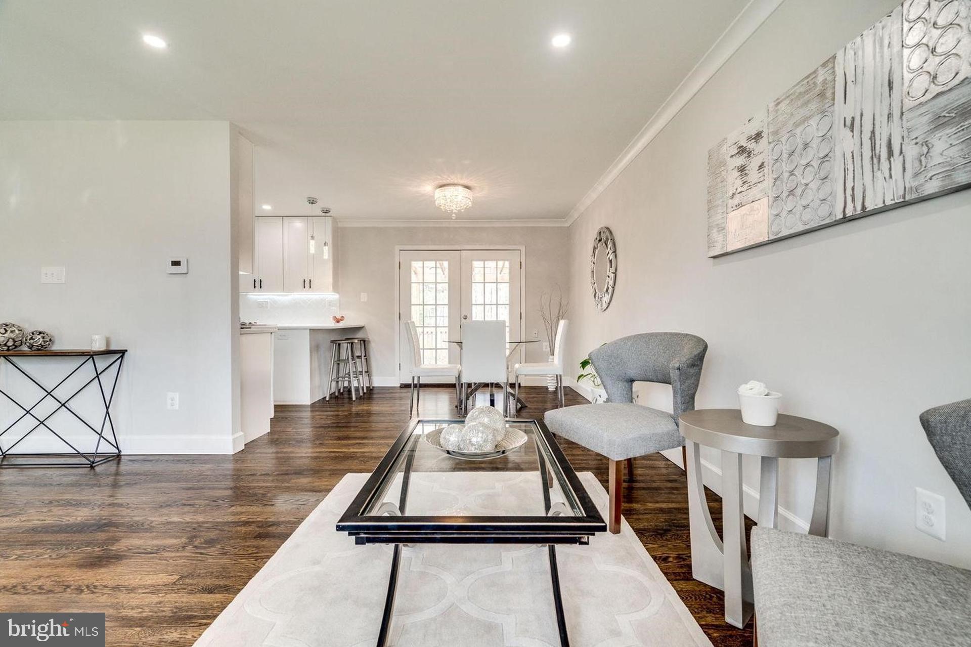 4518 Gage Road Alexandria, VA 22309 - Photo 8 of 42 a living room with furniture