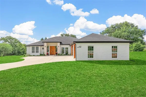 $5,000 | 4013 Legend Trail, Granbury, TX 76049