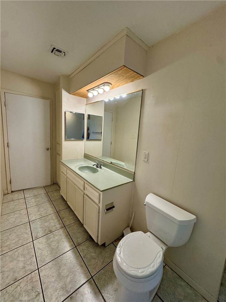 24748 County Road 350 Mathis, TX 78368 - Photo 17 of 35
