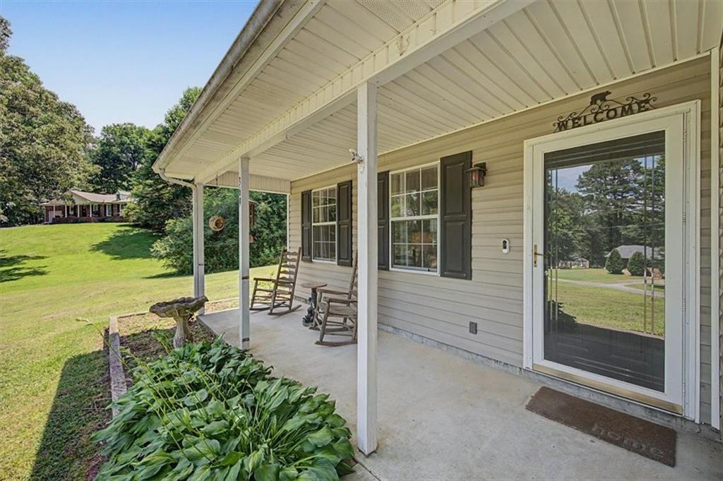 369 South Sequoyah Circle Northeast Calhoun, GA 30701 - Photo 6 of 40