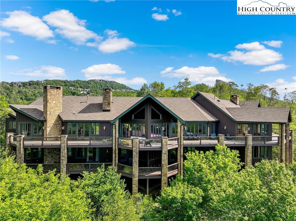 1705 Forest Ridge Drive Linville, NC 28646 - Photo 3 of 50