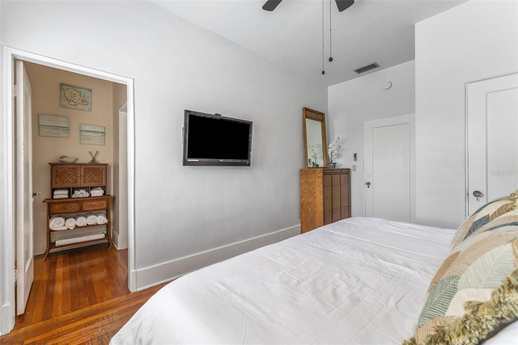 1500 Maple Street Clearwater, FL 33755 - Photo 35 of 96