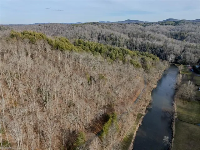 $125,000 | 8-9 Haven Ridge Path, Lansing, NC 28643