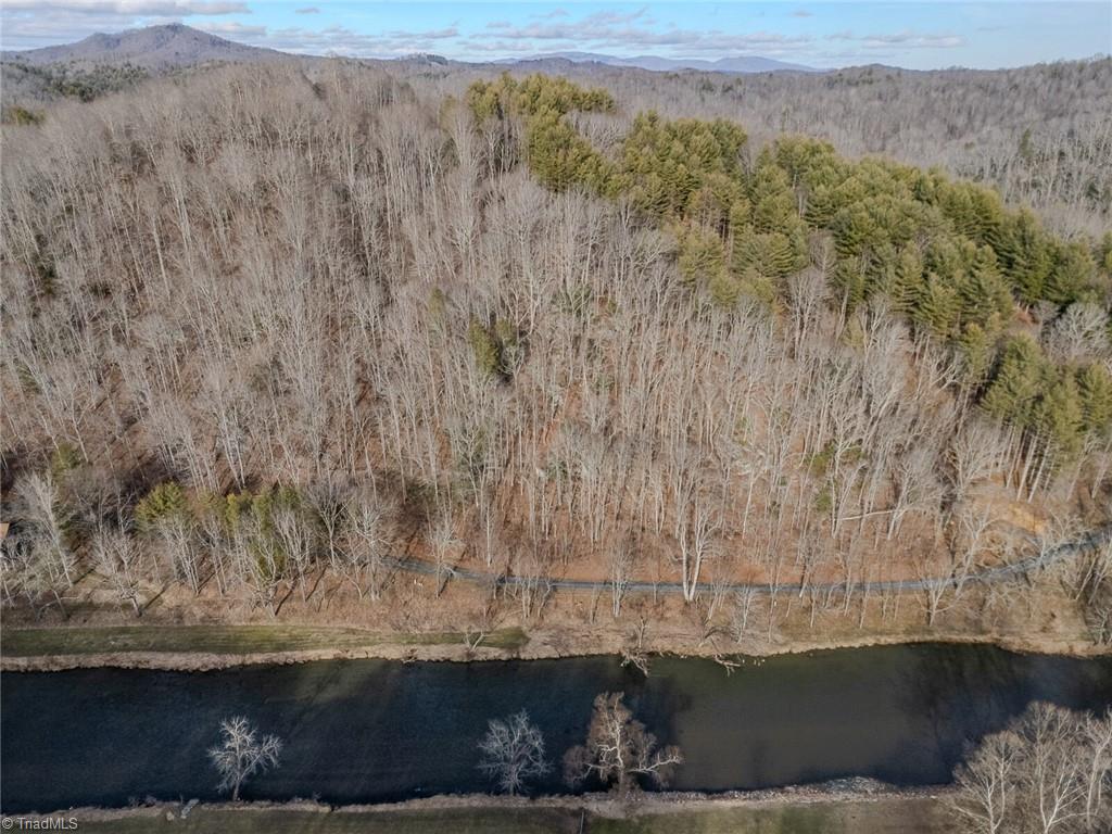 8-9 Haven Ridge Path Lansing, NC 28643 - Photo 14 of 15