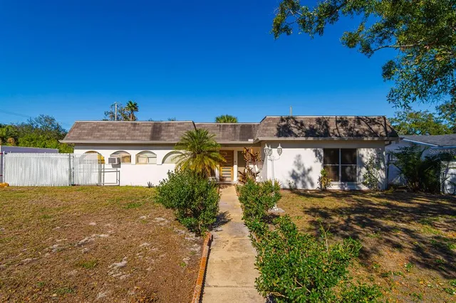 $399,999 | 104 Druid Hills Road, Temple Terrace, FL 33617