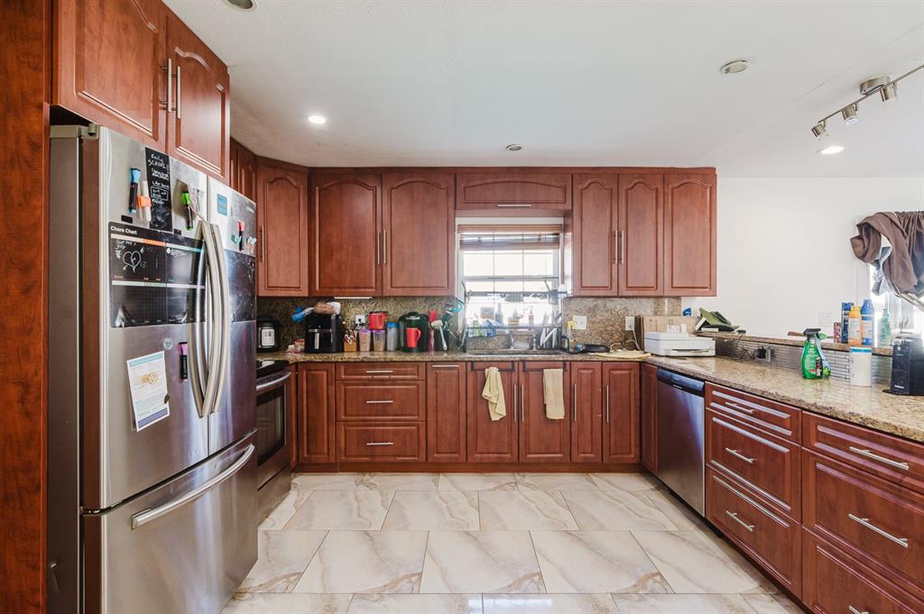 104 Druid Hills Road Temple Terrace, FL 33617 - Photo 11 of 24