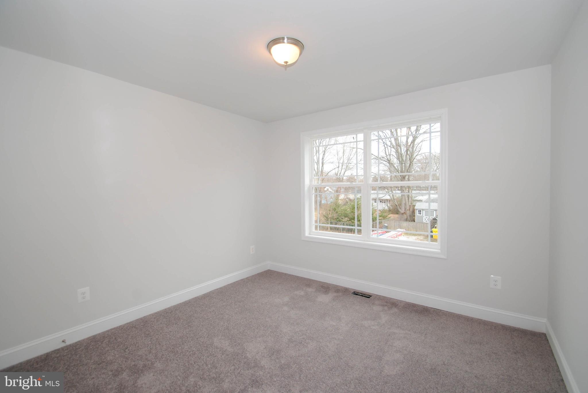 931 Winding Road Edgewater, MD 21037 - Photo 22 of 26 Gallery Image 22