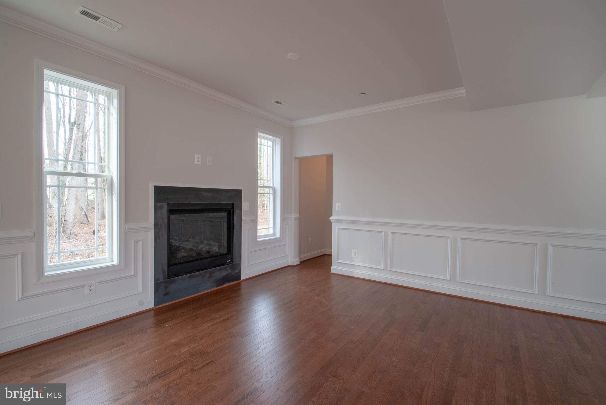 931 Winding Road Edgewater, MD 21037 - Photo 8 of 26 Gallery Image 8