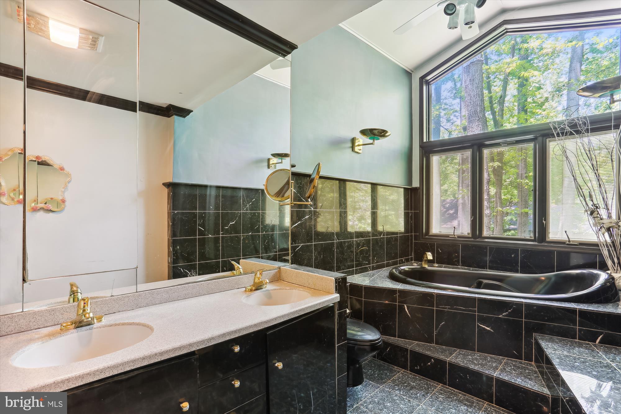 307 Stonington Road Silver Spring, MD 20902 - Photo 24 of 30 Bathroom 2