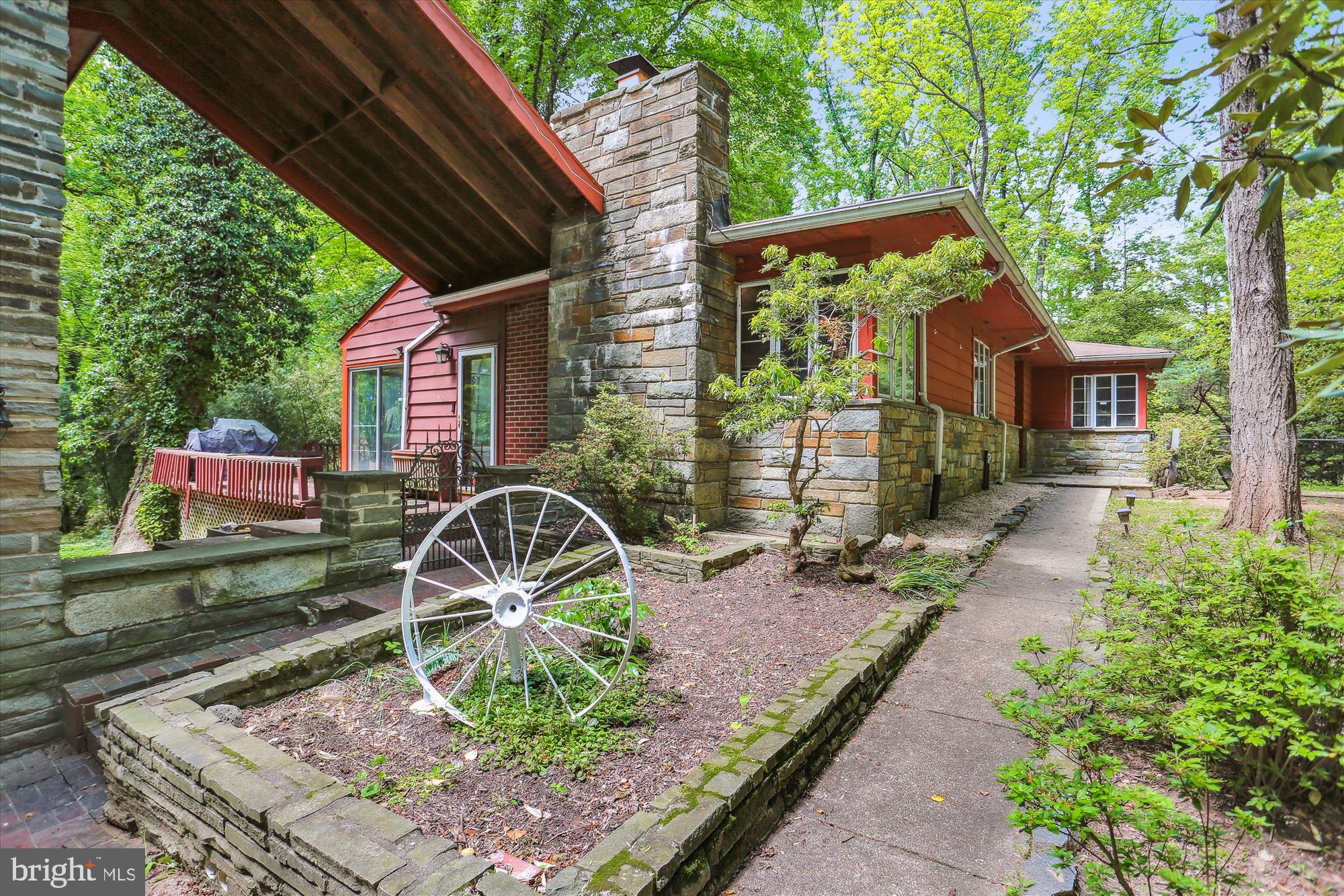 307 Stonington Road Silver Spring, MD 20902 - Photo 5 of 30 Walk Between Studio to Main