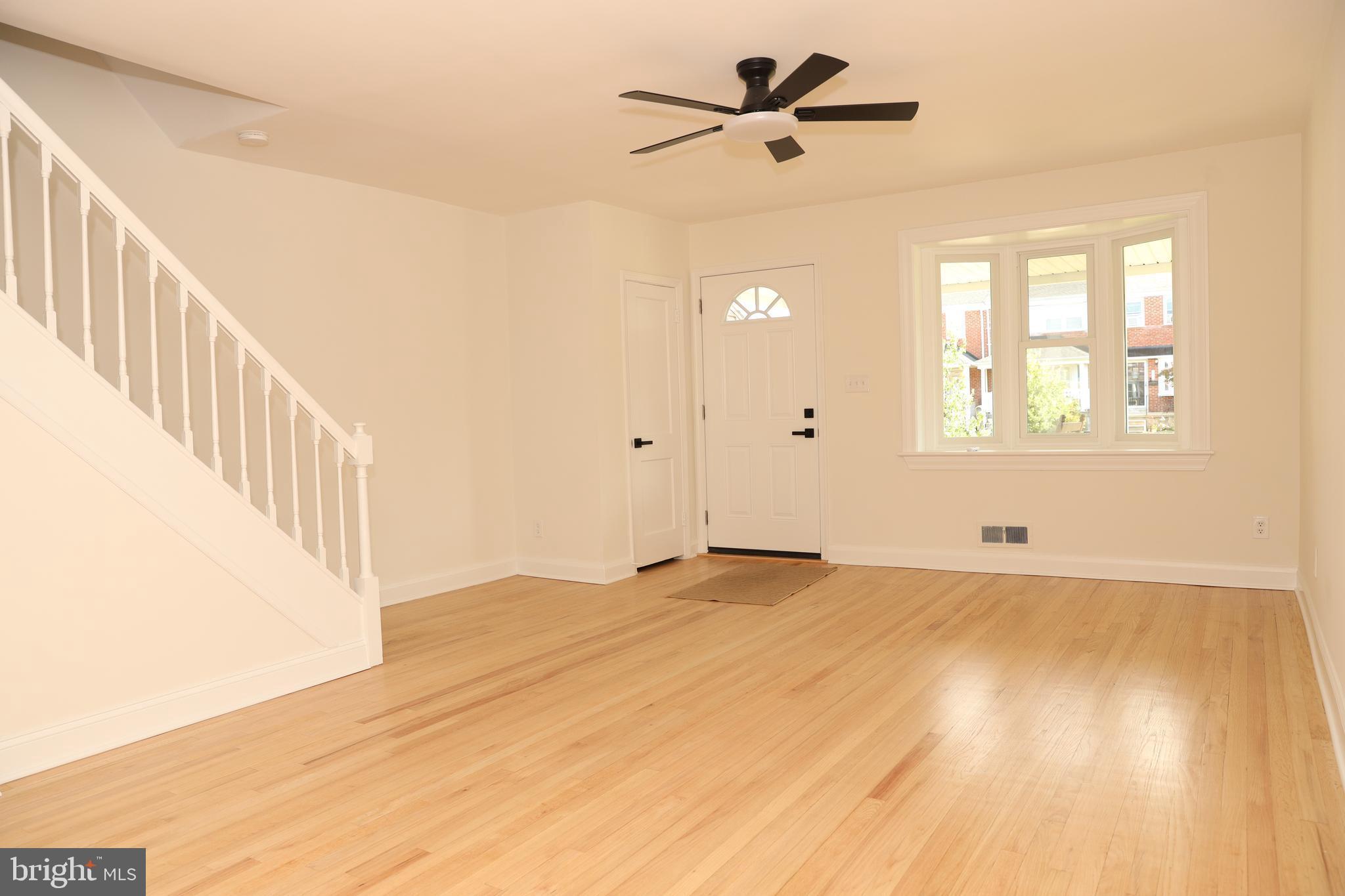328 Torner Road Essex, MD 21221 - Photo 5 of 29