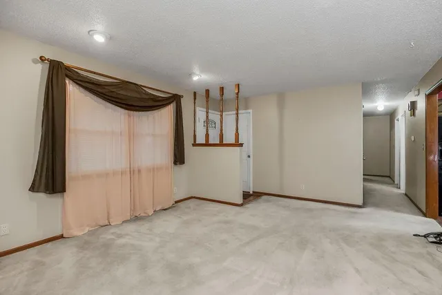 $235,000 | 5928 Sewell Avenue, Kansas City, KS 66104