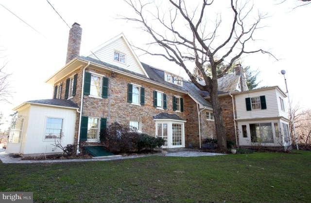 819 Hillside Road Lutherville-Timonium, MD 21093 - Photo 2 of 30 Exterior (Rear)