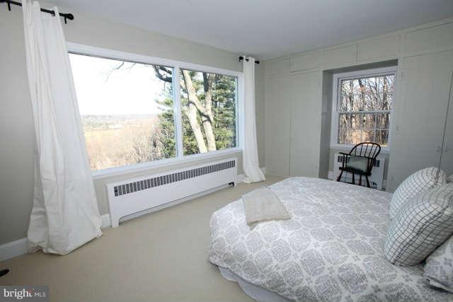 819 Hillside Road Lutherville-Timonium, MD 21093 - Photo 14 of 30 Master bedroom