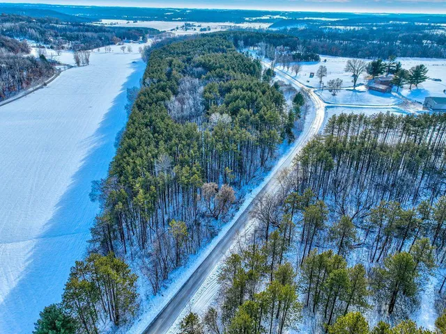 $250,000 | Tbd Coulee Trail, Roberts, WI 54023