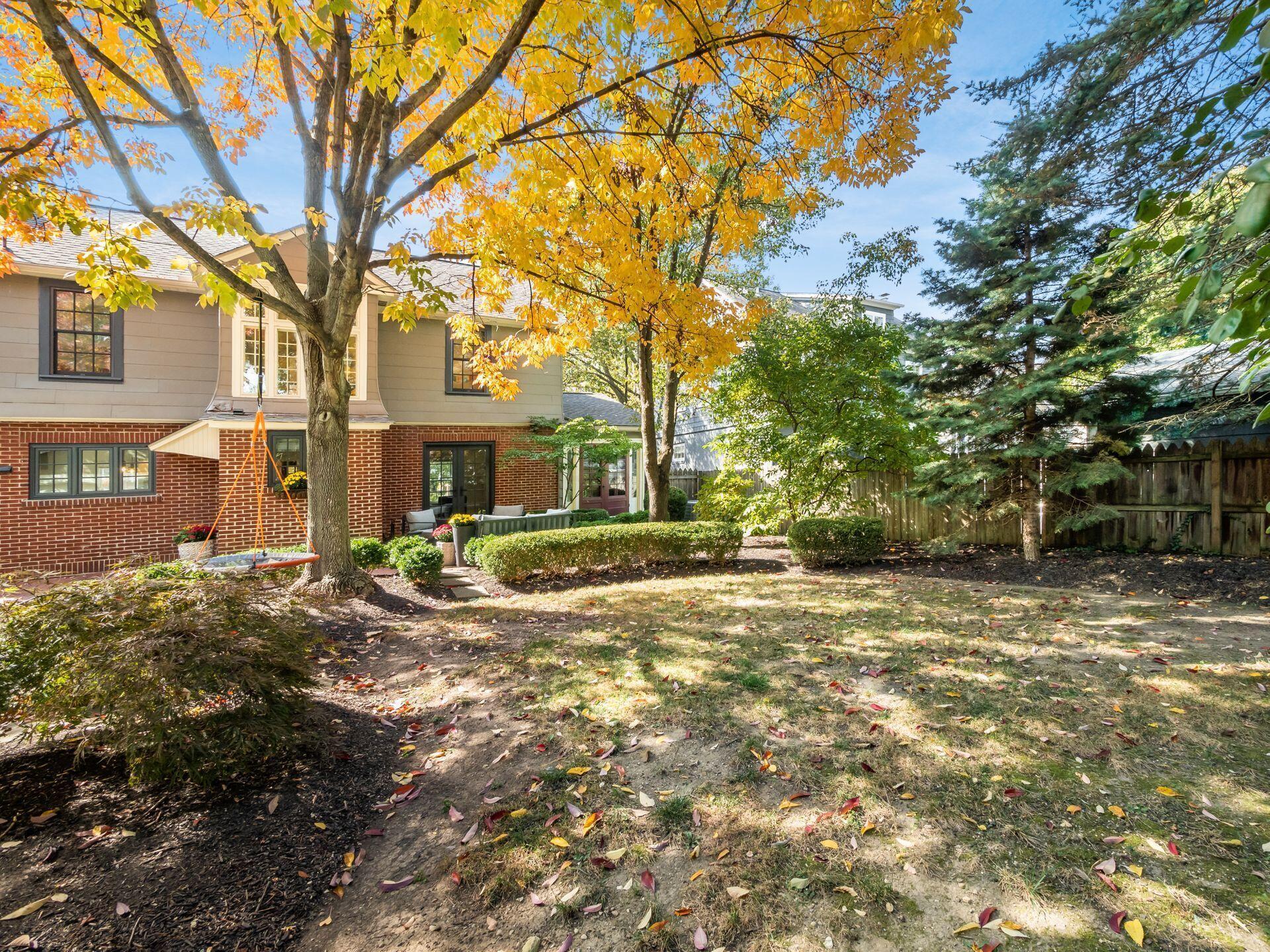 2070 Fairfax Road Columbus, OH 43221 - Photo 48 of 59 059_ad97_N 7020 Fairfax 154-2