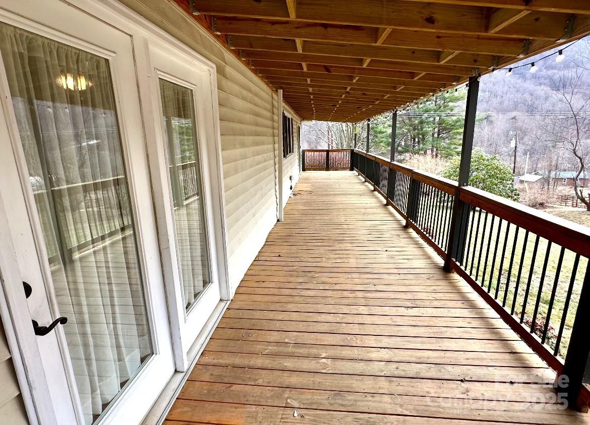 1567 Newfound Road Canton, NC 28716 - Photo 10 of 31