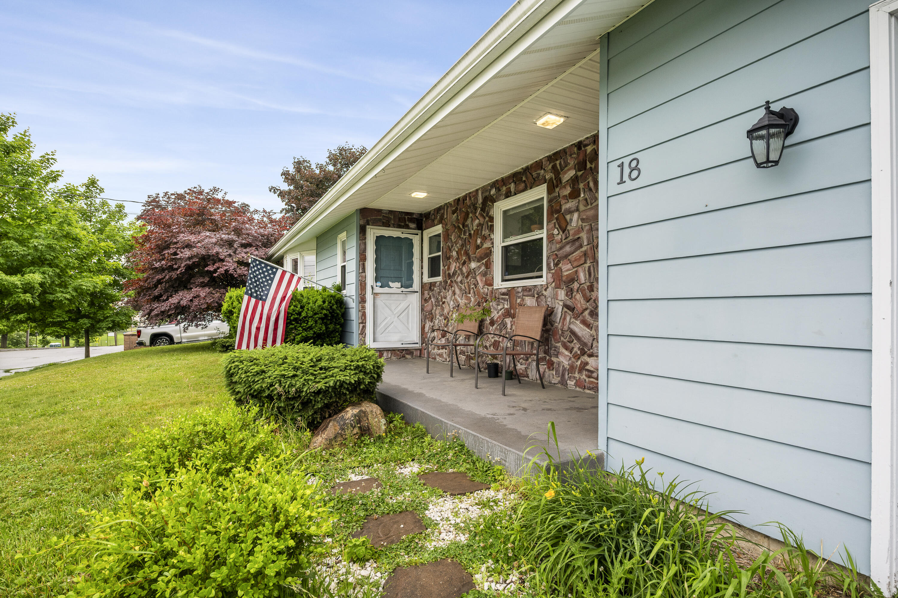 18 Caron Street Lewiston, ME 04240 - Photo 5 of 39 05-18 Caron St, Lewiston, ME-TP