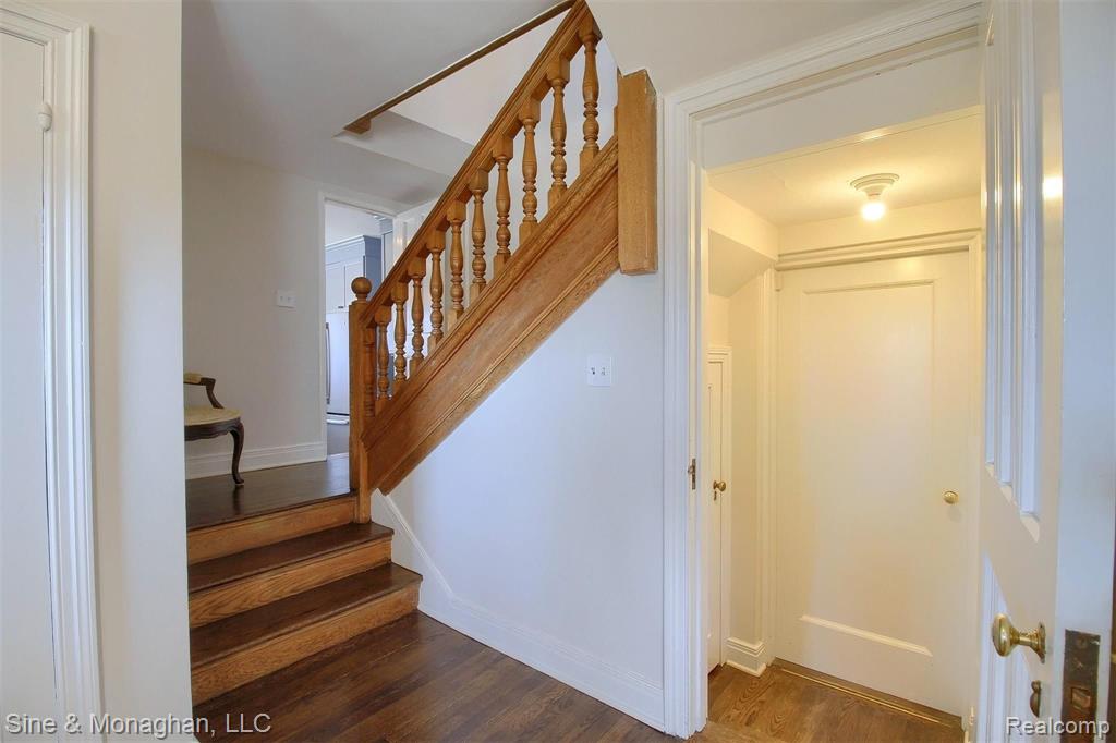 1017 Lake Shore Road Grosse Pointe Shores, MI 48236 - Photo 25 of 55
