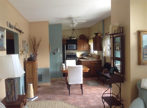 16 Warwick Road Gloucester, MA 01930 - Photo 5 of 12