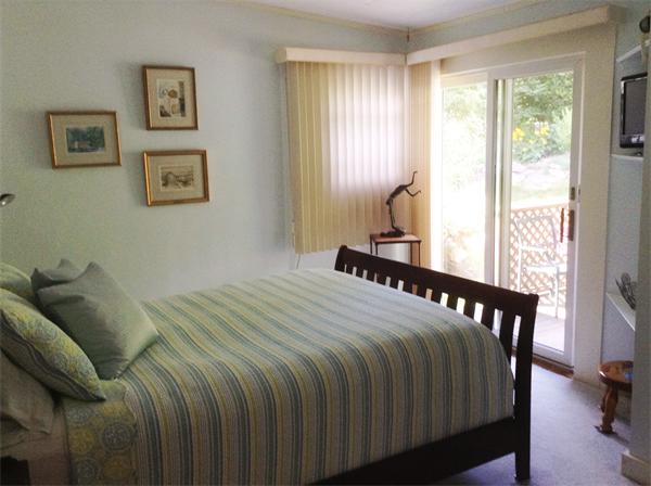 16 Warwick Road Gloucester, MA 01930 - Photo 9 of 12