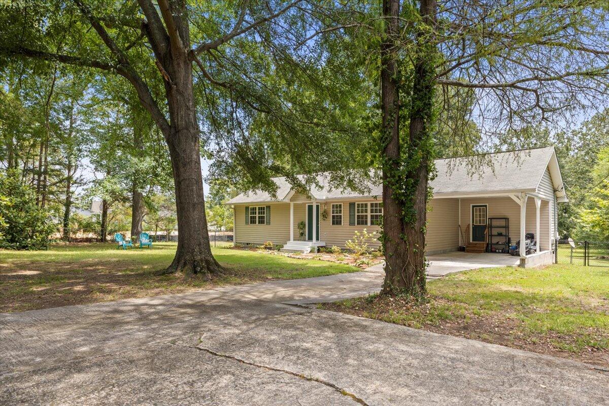 8 Pine River Road Northeast Rome, GA 30165 - Photo 3 of 23 02-IMG_8891