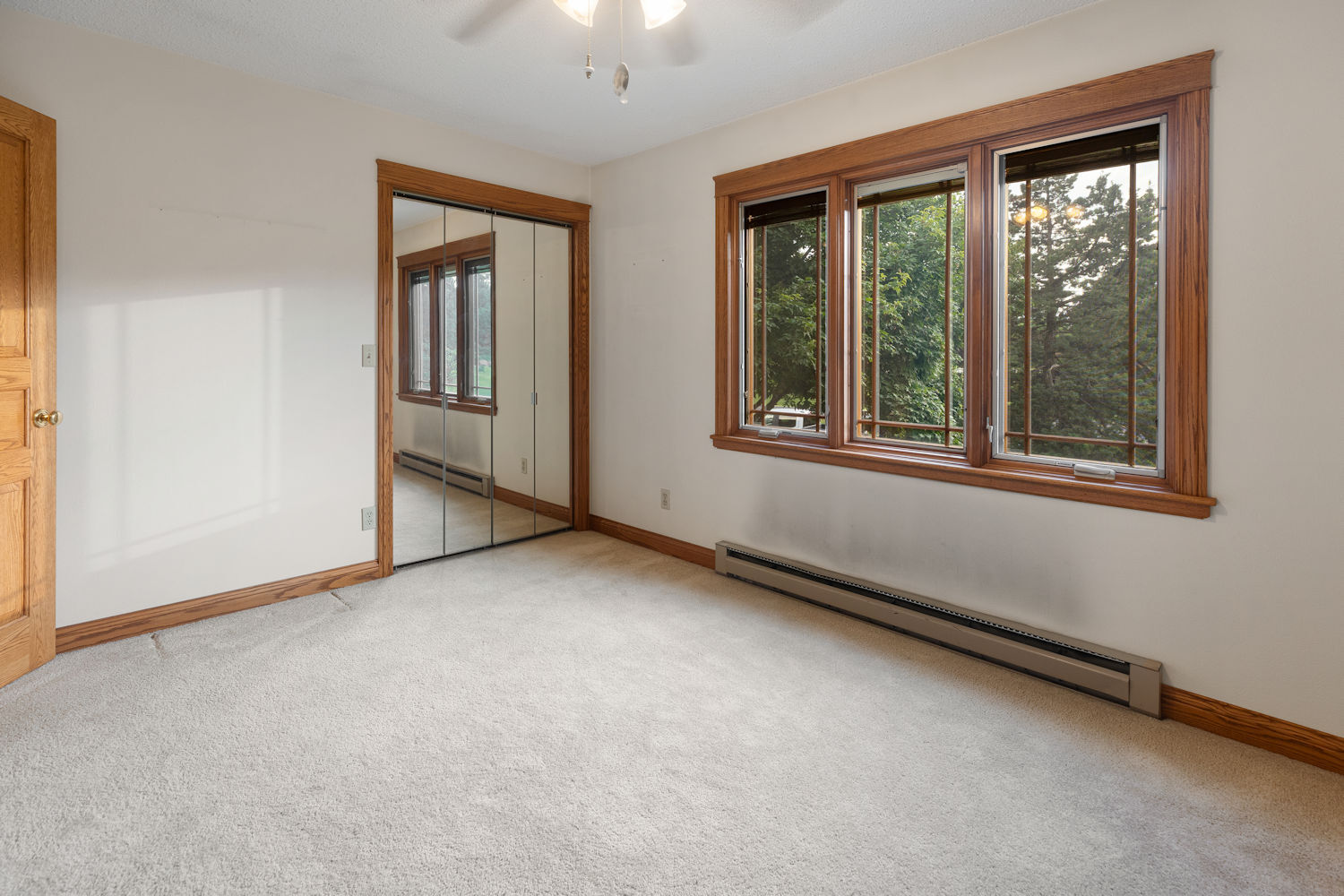 5857 South Brooklyn Road Rochelle, IL 61068 - Photo 21 of 31 an empty room with windows