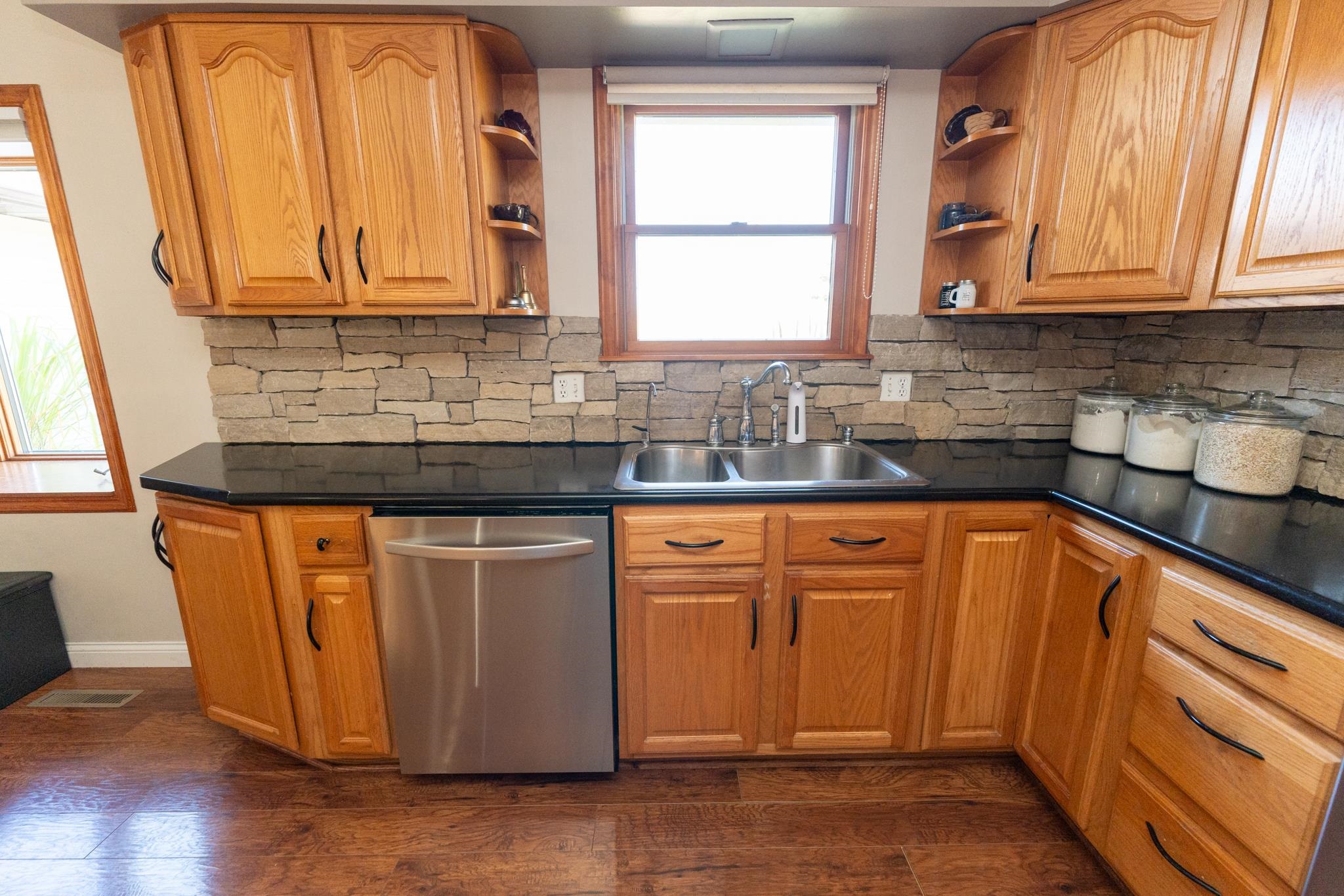 2523 West Pickard Road Mount Pleasant, MI 48858 - Photo 5 of 36 1928359-b25628bd-7ff4-4087-9468-08632ba1ea9b.JPG