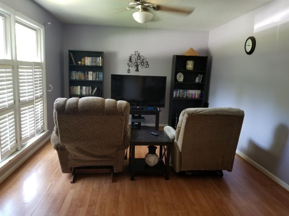 370 Oxford Road Ladson, SC 29456 - Photo 9 of 15 Oxford 9