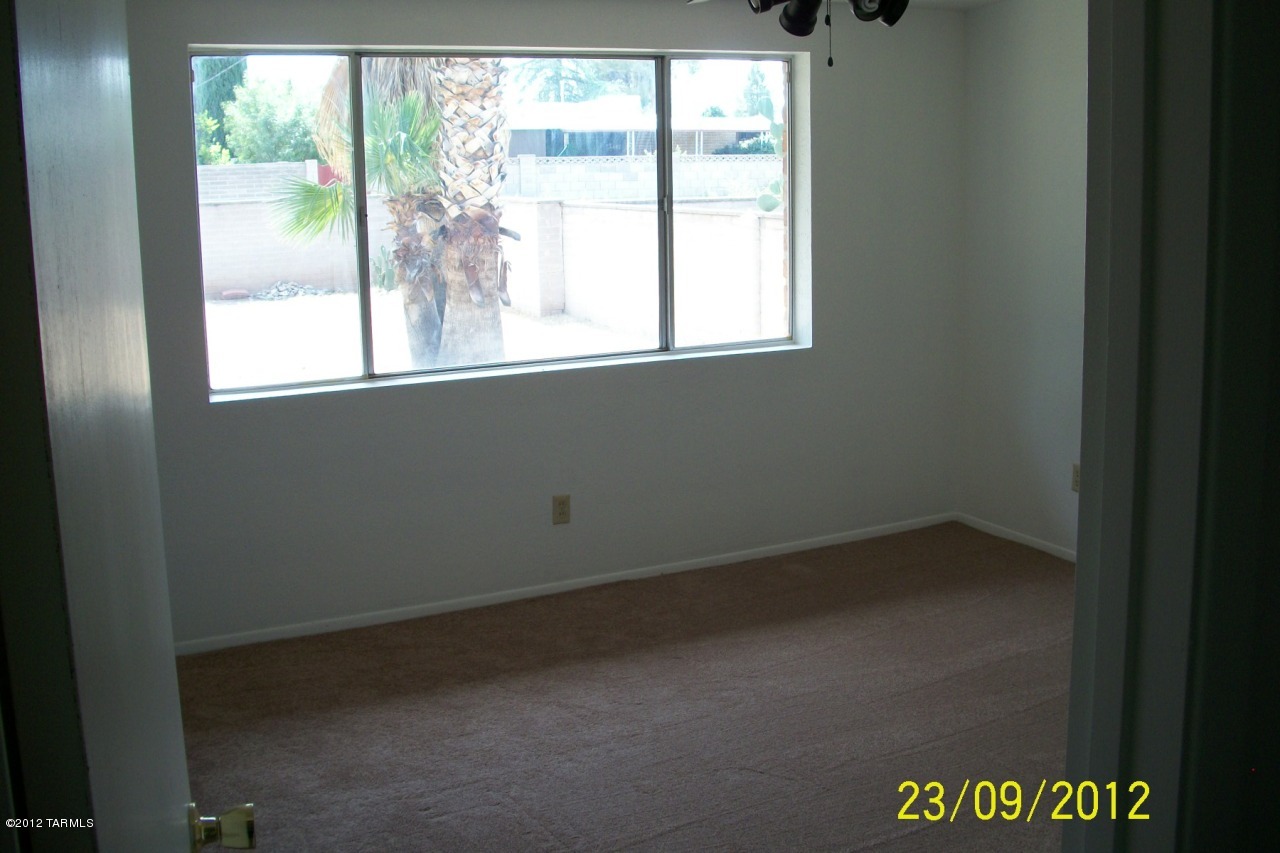 7852 East Elida Street Tucson, AZ 85715 - Photo 8 of 16