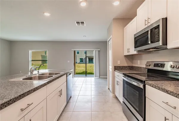 $2,395 | 4708 Summer Savory Street, Tampa, FL 33619