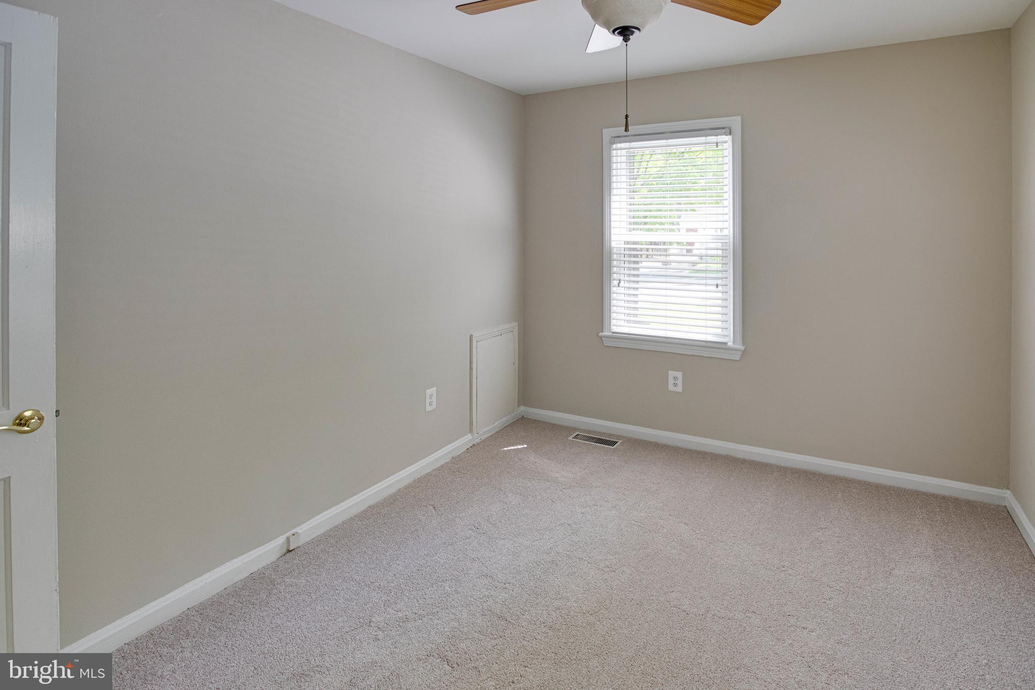 4028 Roberts Road Fairfax, VA 22032 - Photo 23 of 39 Gallery Image 23
