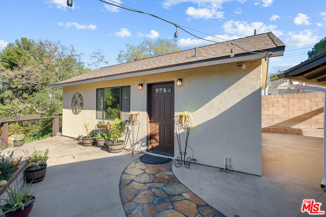 24316 Arcadia Street Newhall, CA 91321 - Photo 32 of 41
