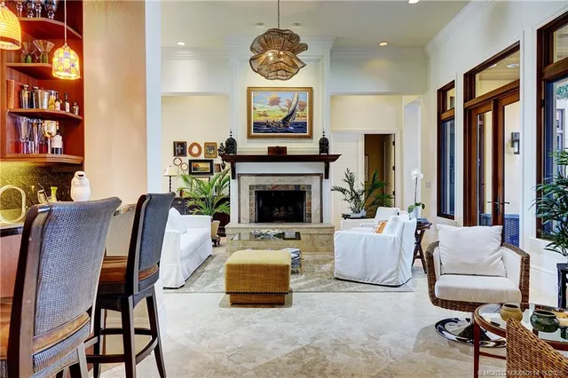 a view of a livingroom with furniture window and outside view