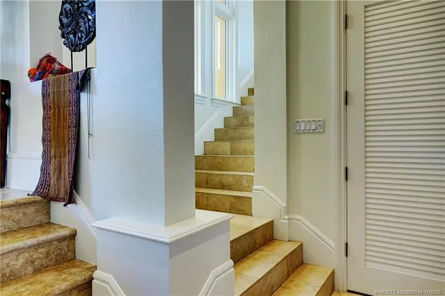 $5,999,998 | 31 North River Road, Stuart, FL 34996