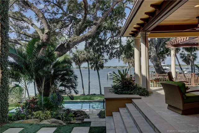$5,999,998 | 31 North River Road, Stuart, FL 34996