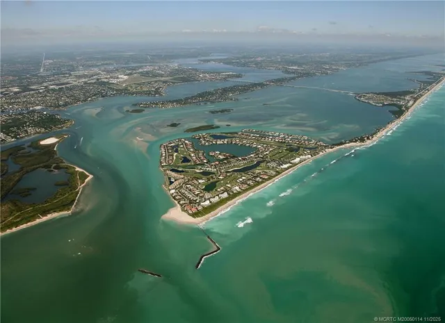 $5,999,998 | 31 North River Road, Stuart, FL 34996