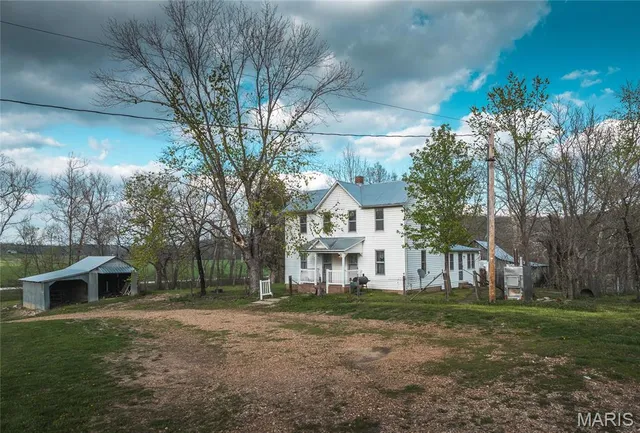 $1,443,850 | 32271 Maries Road 213, Vienna, MO 65582