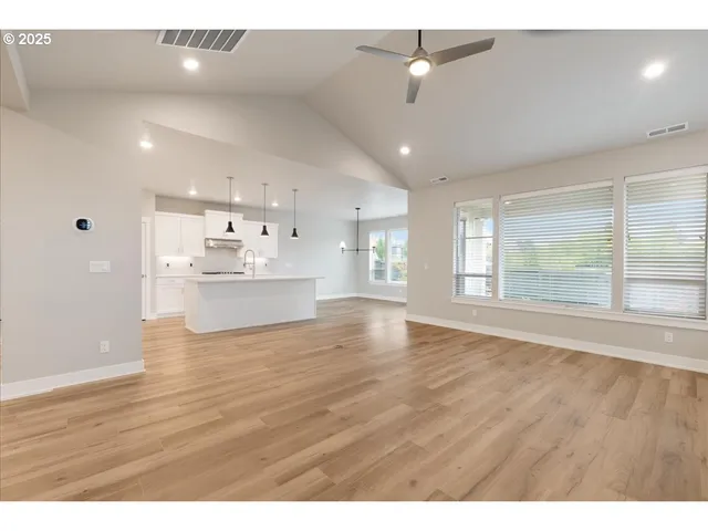 $949,500 | 5962 Southeast 79th Avenue, Hillsboro, OR 97123