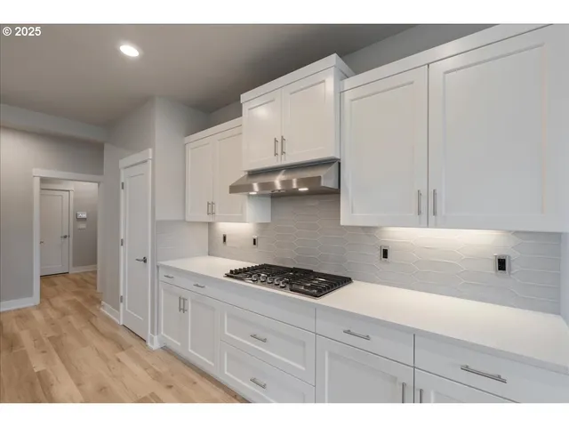 $949,500 | 5962 Southeast 79th Avenue, Hillsboro, OR 97123