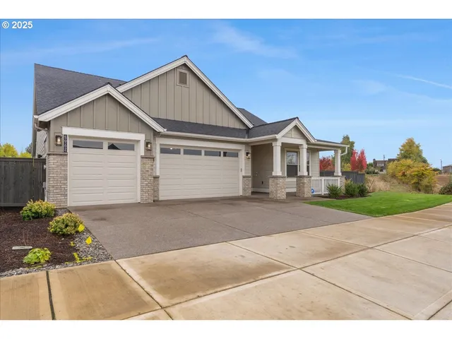 $949,500 | 5962 Southeast 79th Avenue, Hillsboro, OR 97123