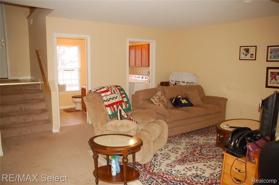 358 Sweet Briar Ridge Linden, MI 48451 - Photo 17 of 20 DSC_0014.JPG