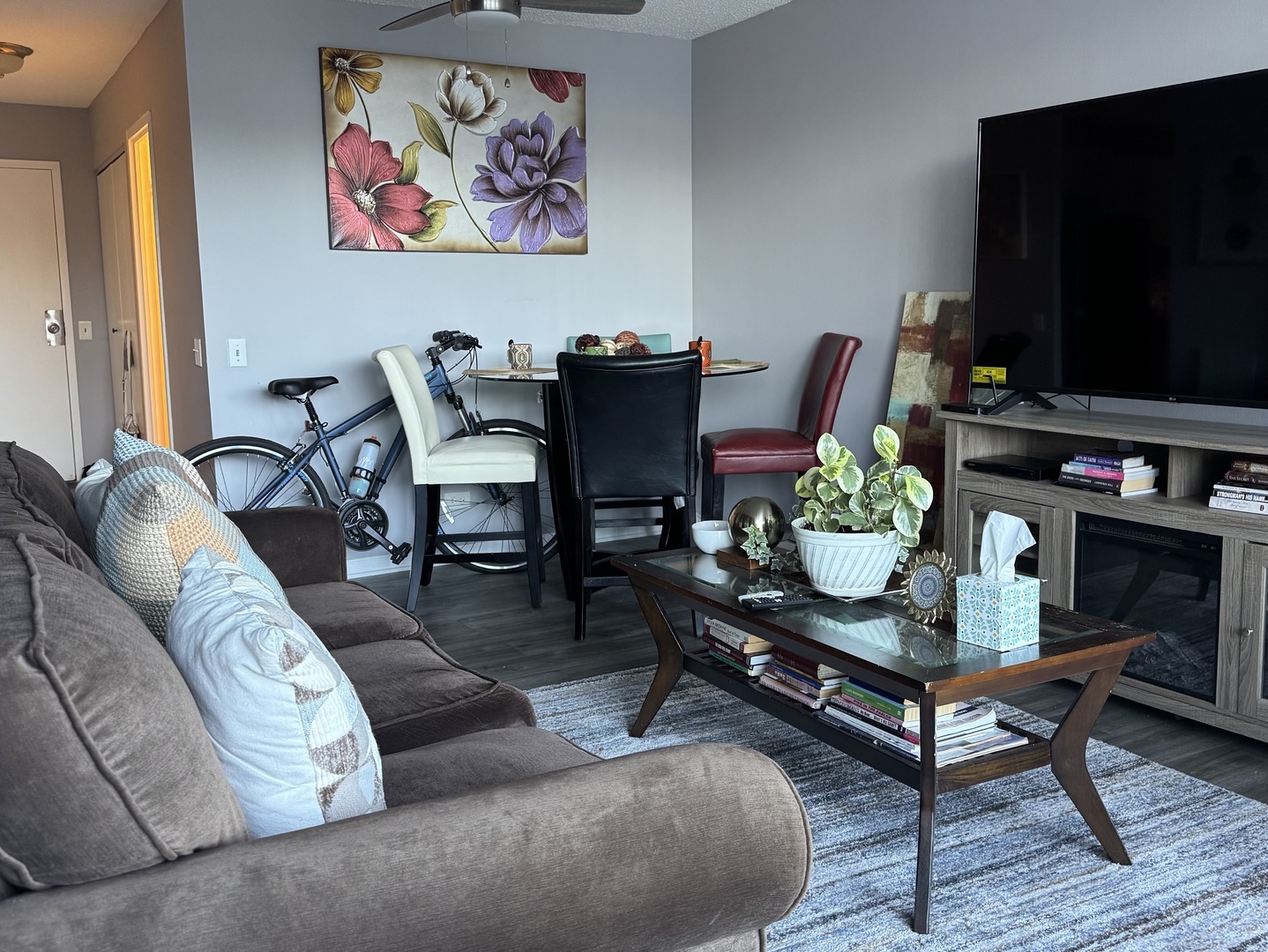 5320 North Sheridan Road, Unit 310 Chicago, IL 60640 - Photo 4 of 11